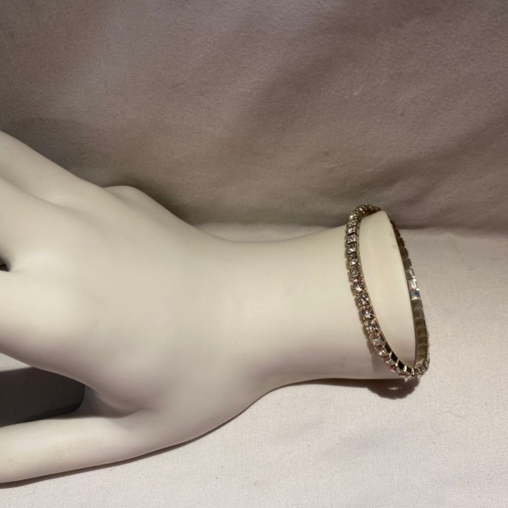 Gold and diamond bracelet